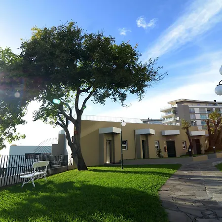 Duas Torres Apartahotel