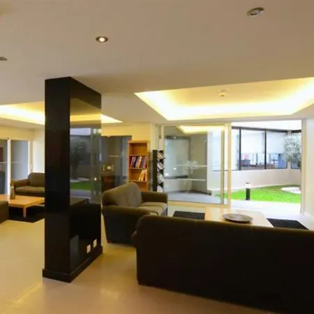 Apartahotel Duas Torres