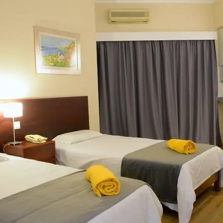Duas Torres Apartahotel