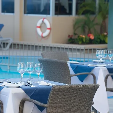 Duas Torres 4* Funchal (Madeira)